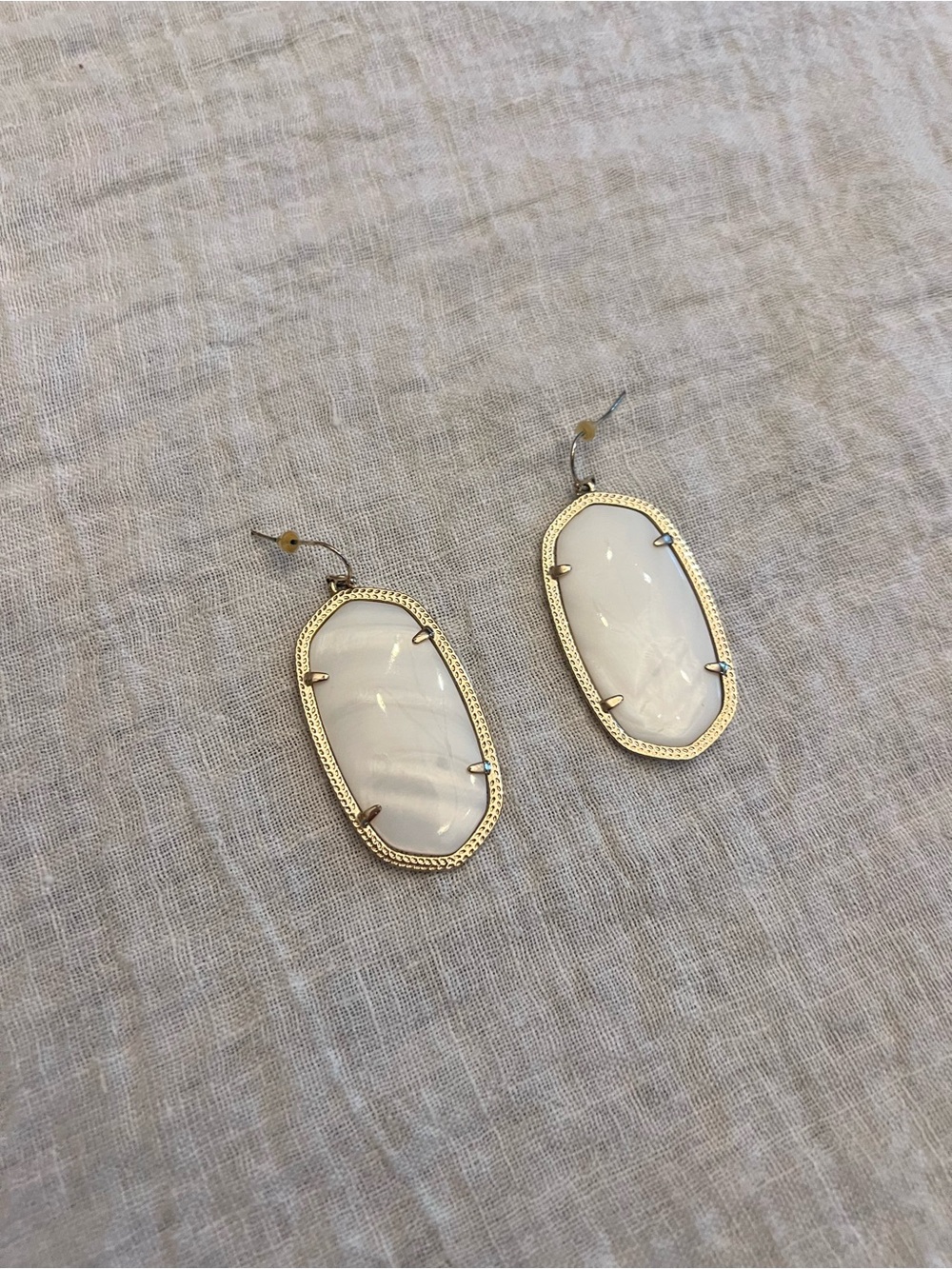 Kendra Scott Danielle Gold and White Earrings
